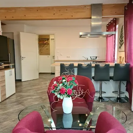 Apartment Gaestehaus Staudenschloss Mickhausen